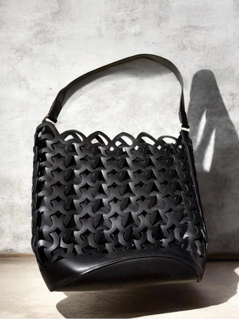 Kate Spade New York ~ Doris Bucket Bag ~ Black ~ Leather ~ Shoulder Bag